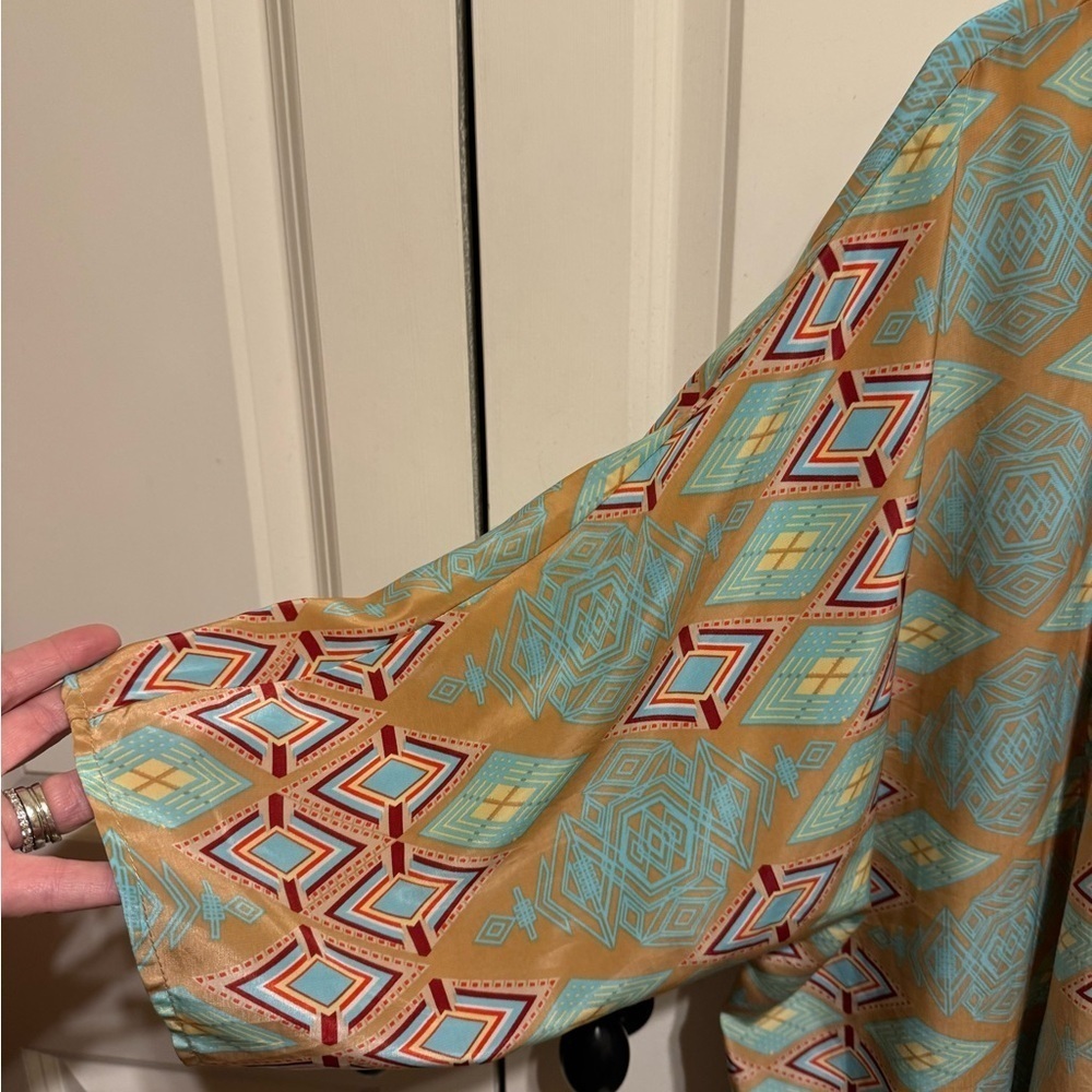 LuLaRoe Kimono Cardigan Open Front Lindsay Silky Feel Sz L - Picture 4 of 10